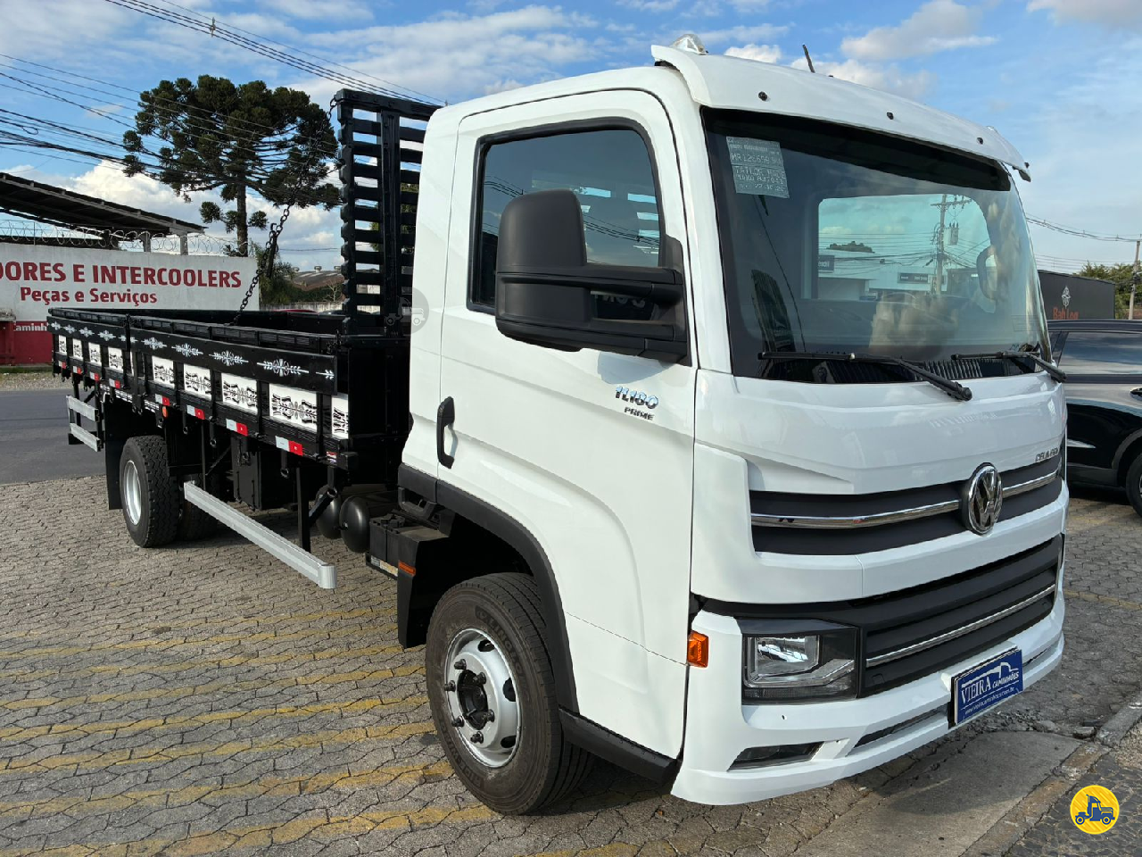 CAMINHAO VOLKSWAGEN VW 11180 Carga Seca 3/4 4x2 Vieira Caminhões CURITIBA PARANÁ PR